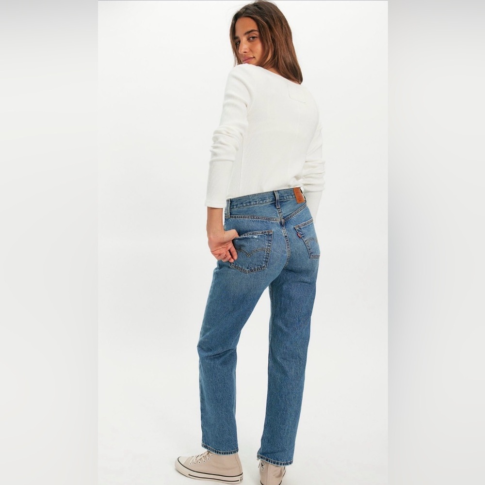 Vintage Levi’s 501 Slouchy Straight Leg Jeans